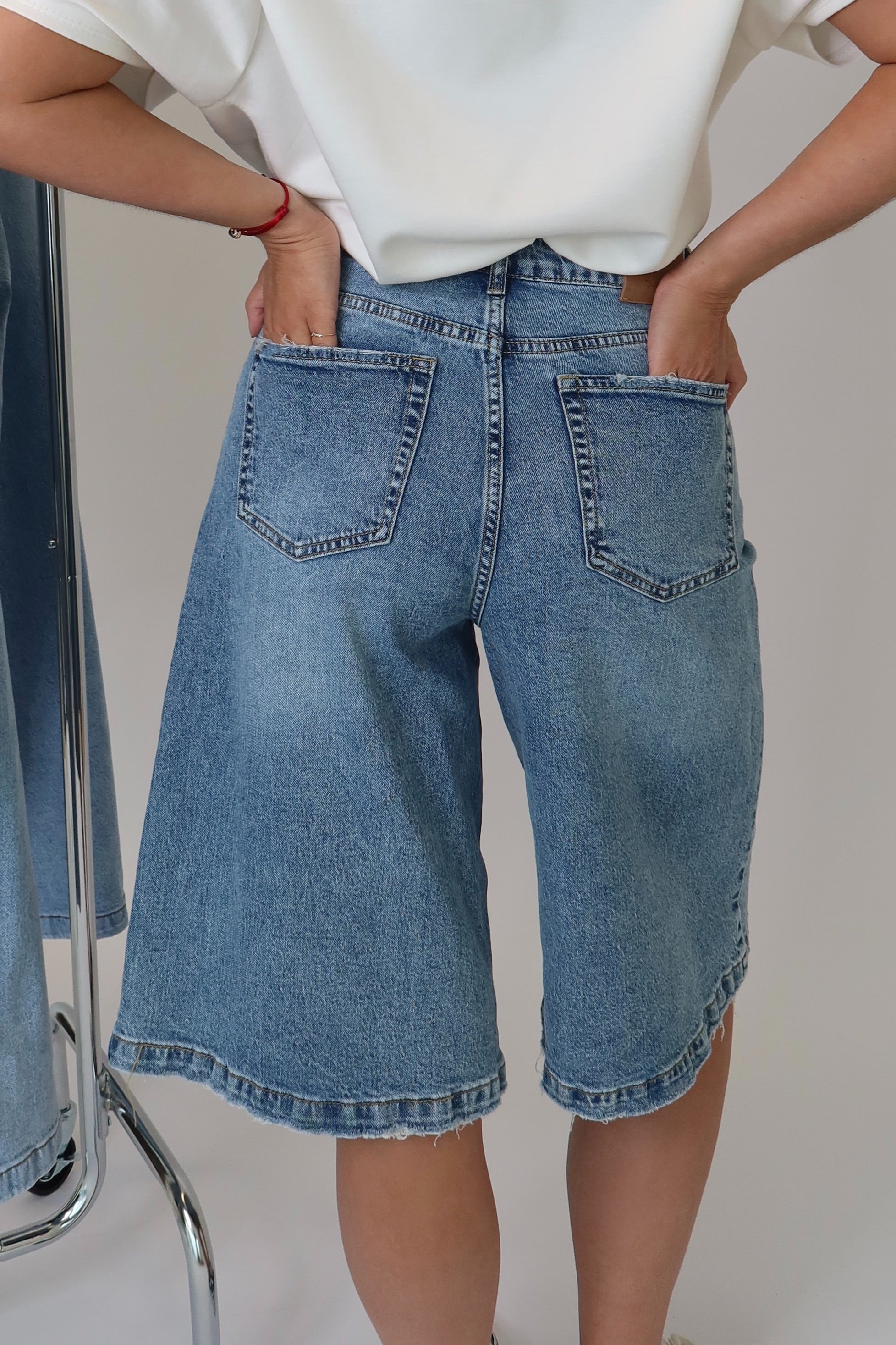 Queen Hearts Stretch Denim Jort | Blauw