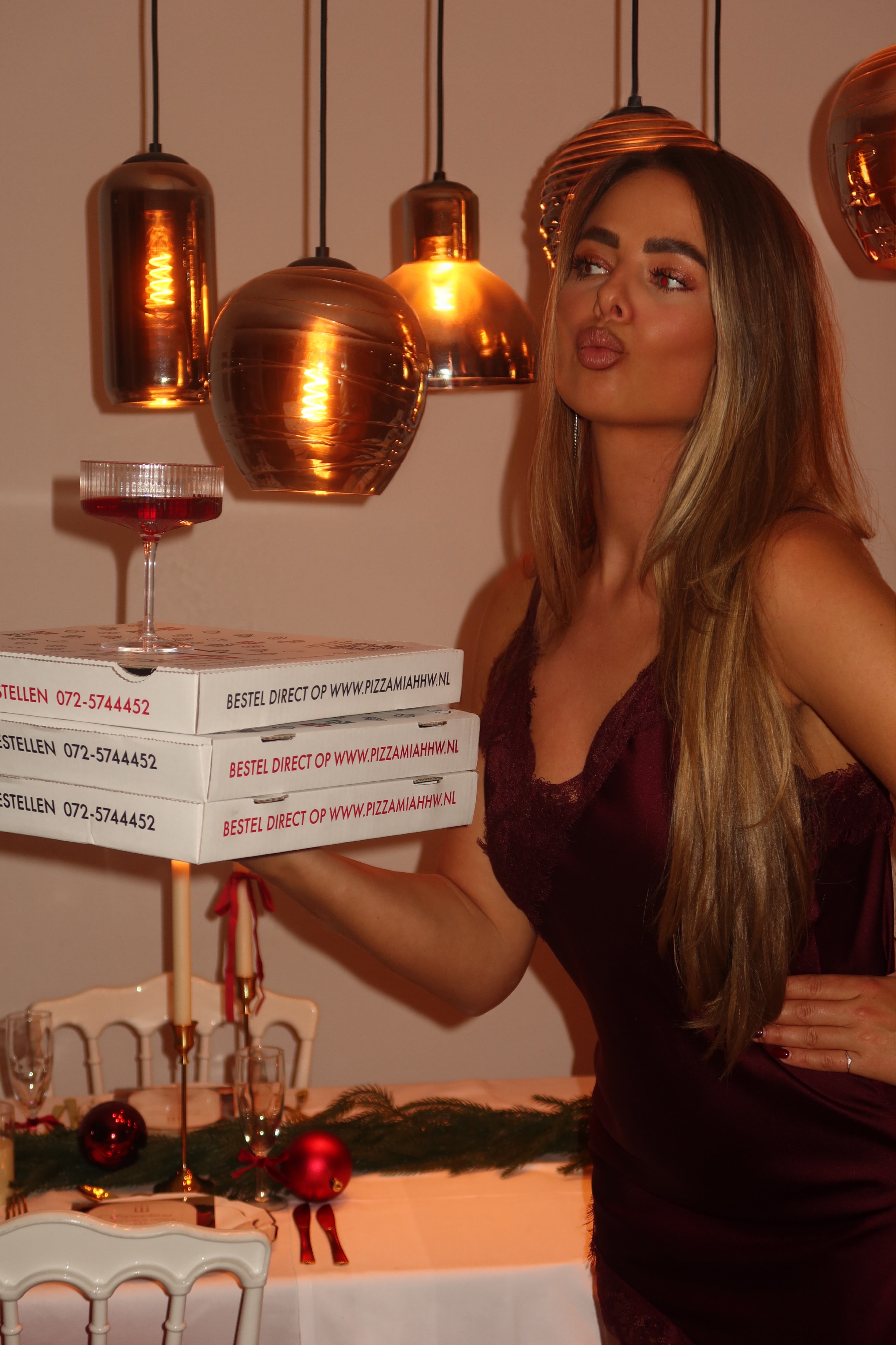 Ambika Satijnen Jurk Met Kant Burgundy | Chloé