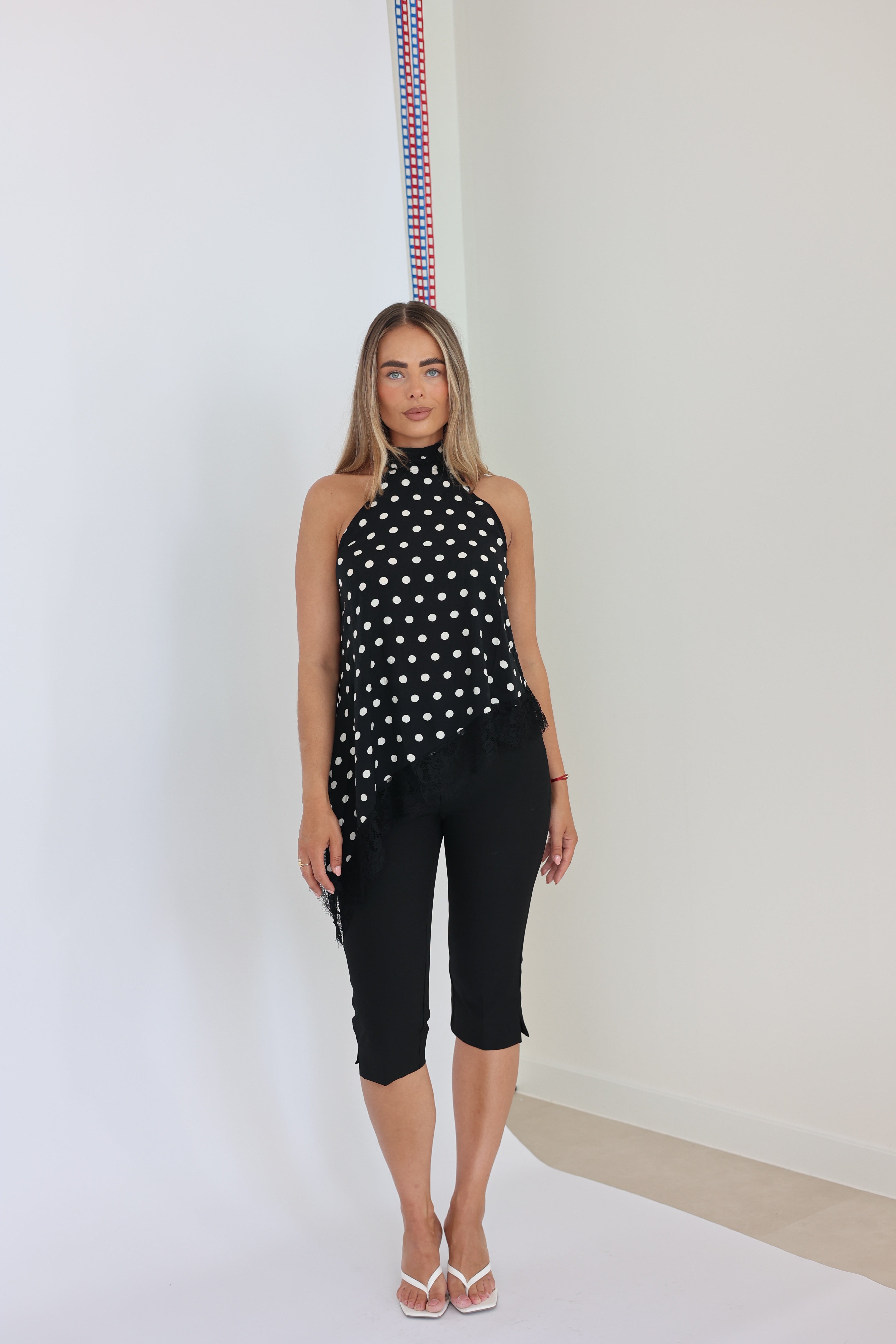 Capri met Zijsplit Zwart | Cam