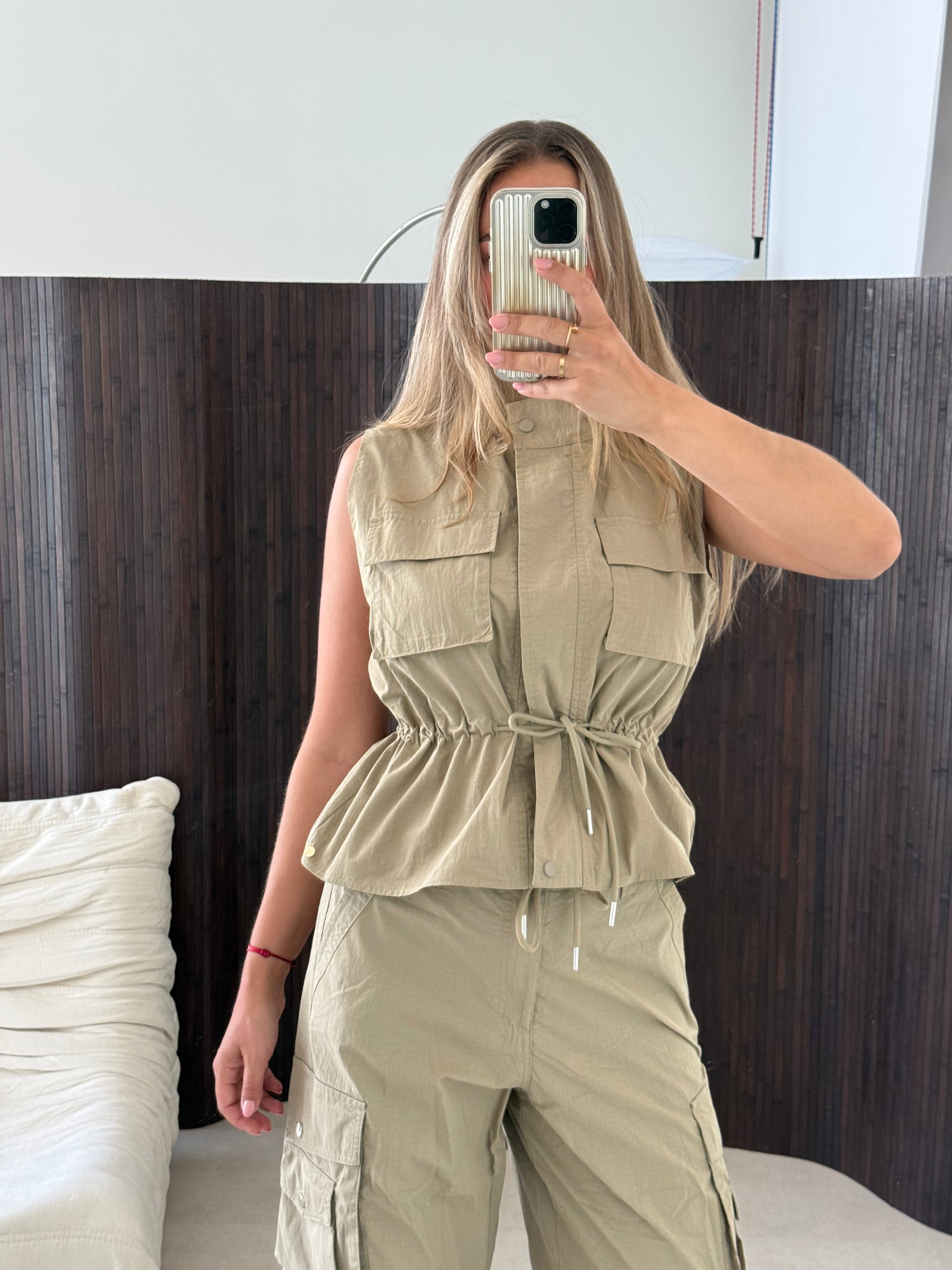 Ambika Parachute Gilet Beige | Alisa