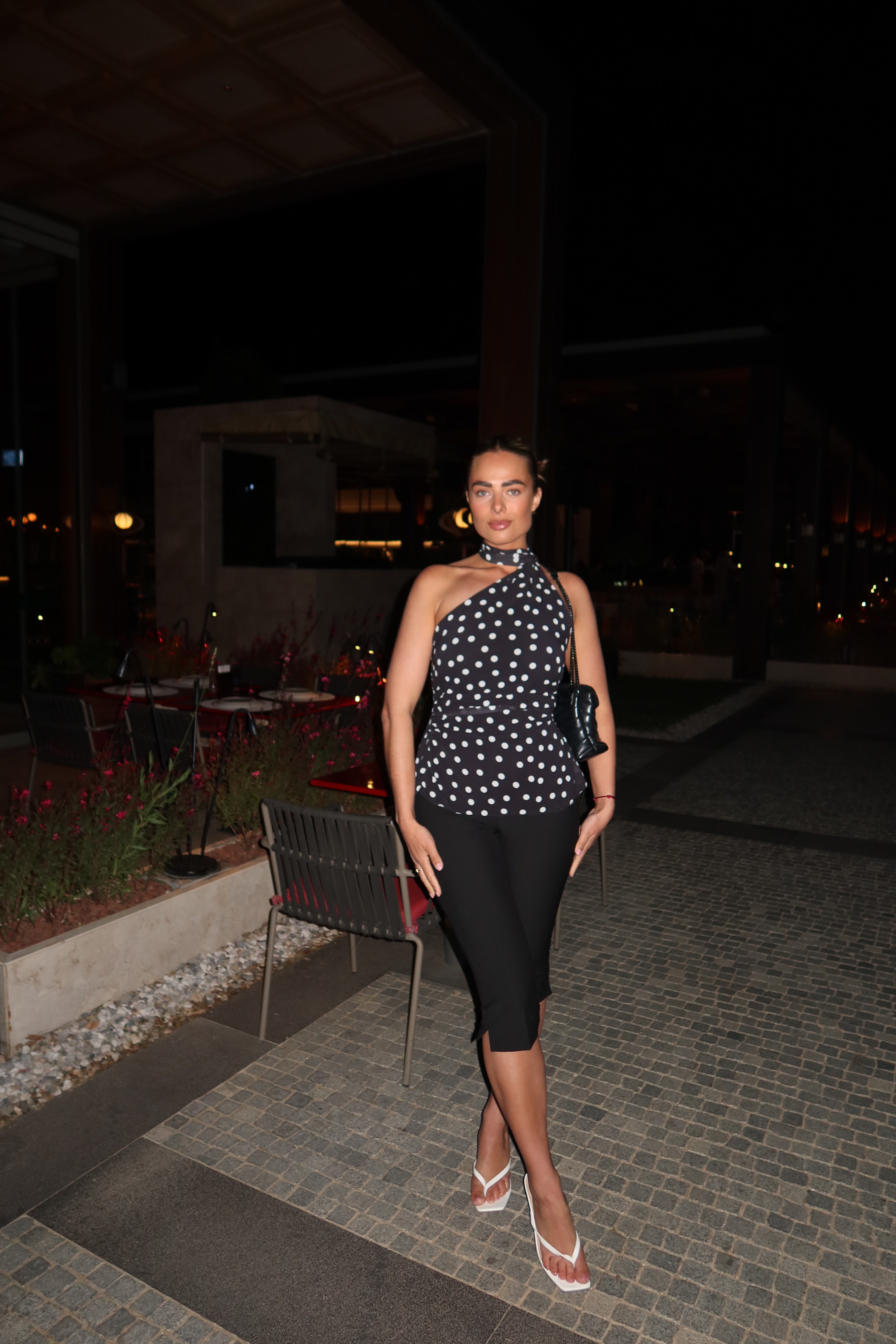 Asymmetrische Halter Top Polkadot | Zwart