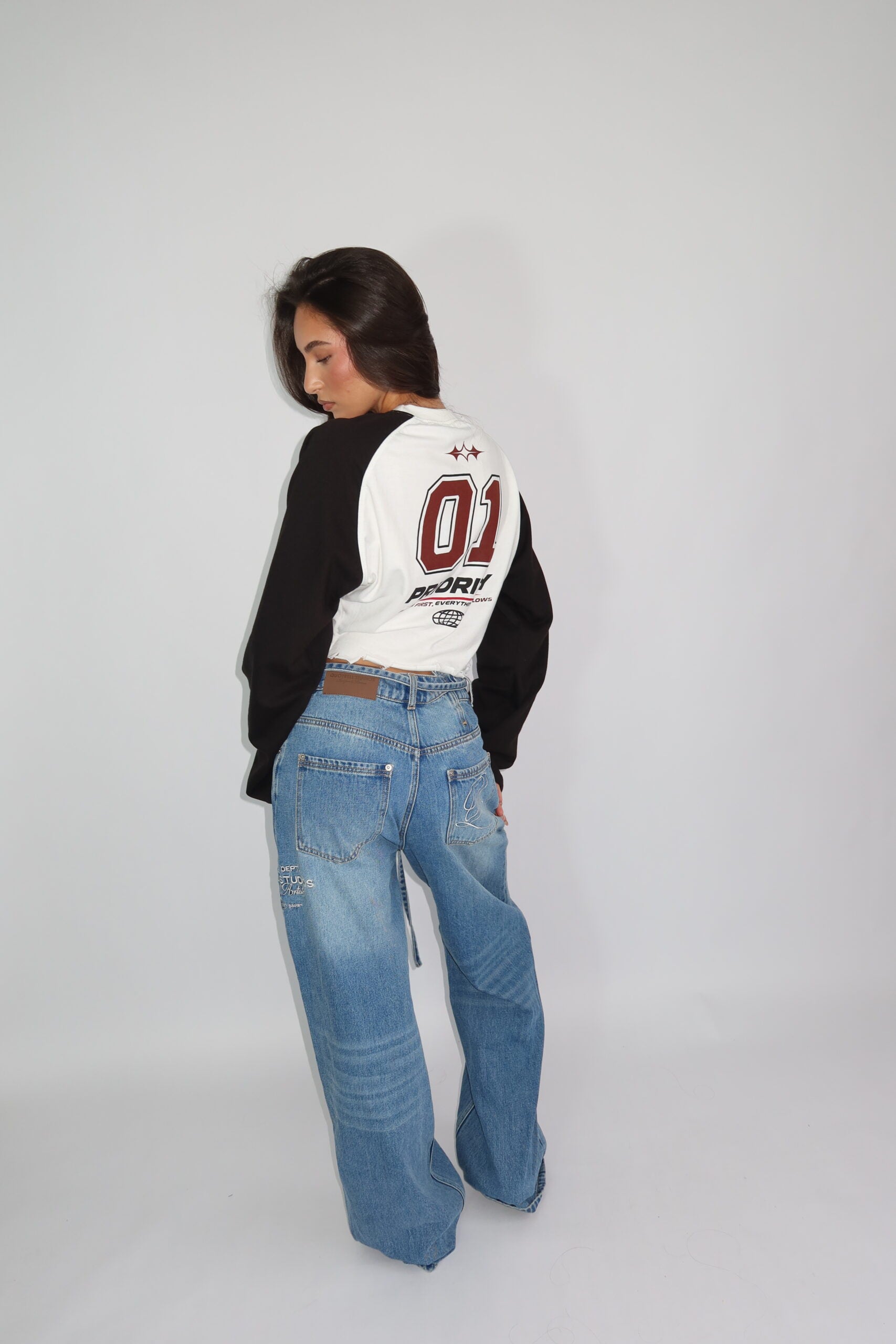 Priority Cropped Longsleeve Black