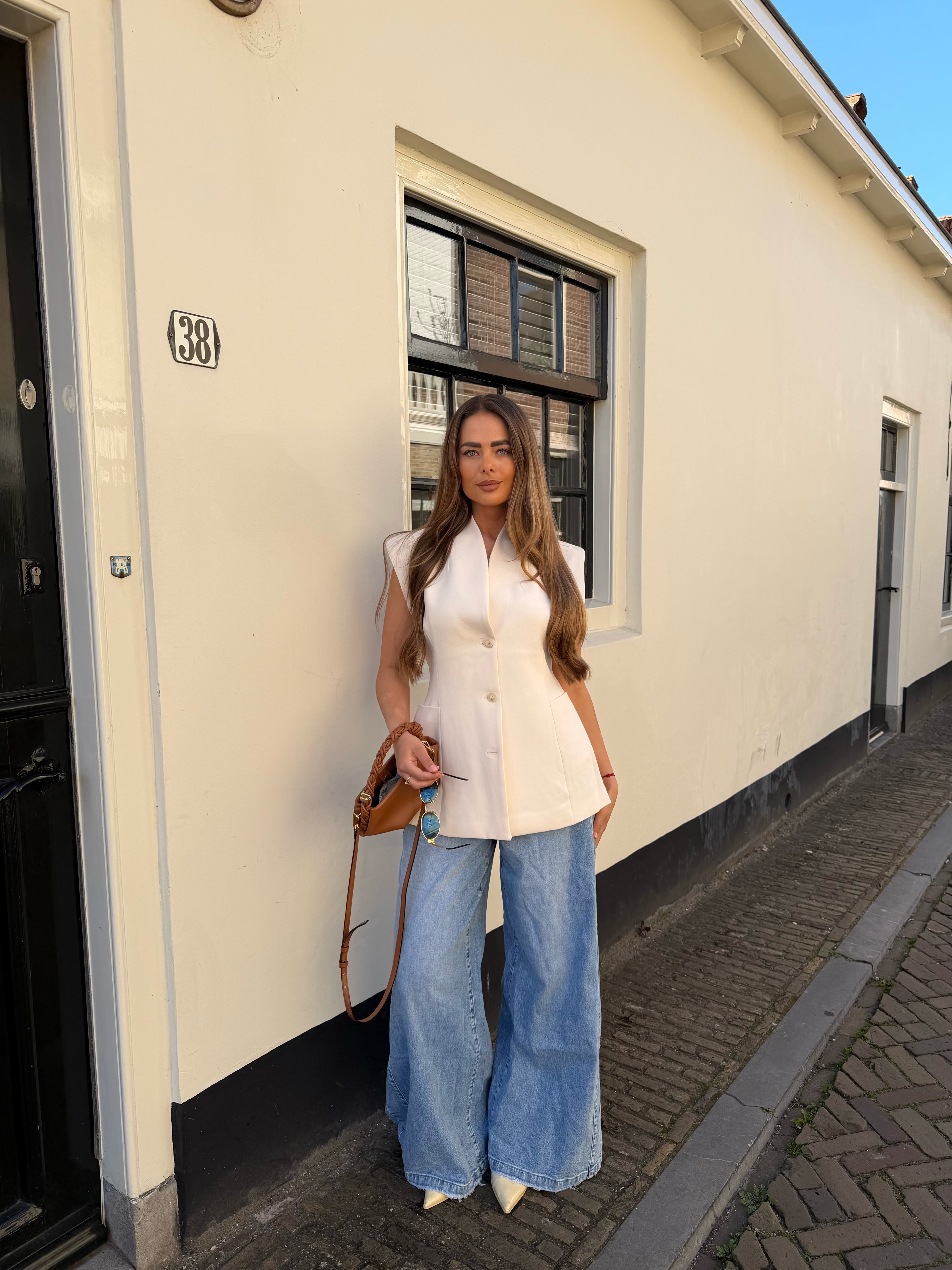 Getailleerd Gilet met Knoopjes | Gigi