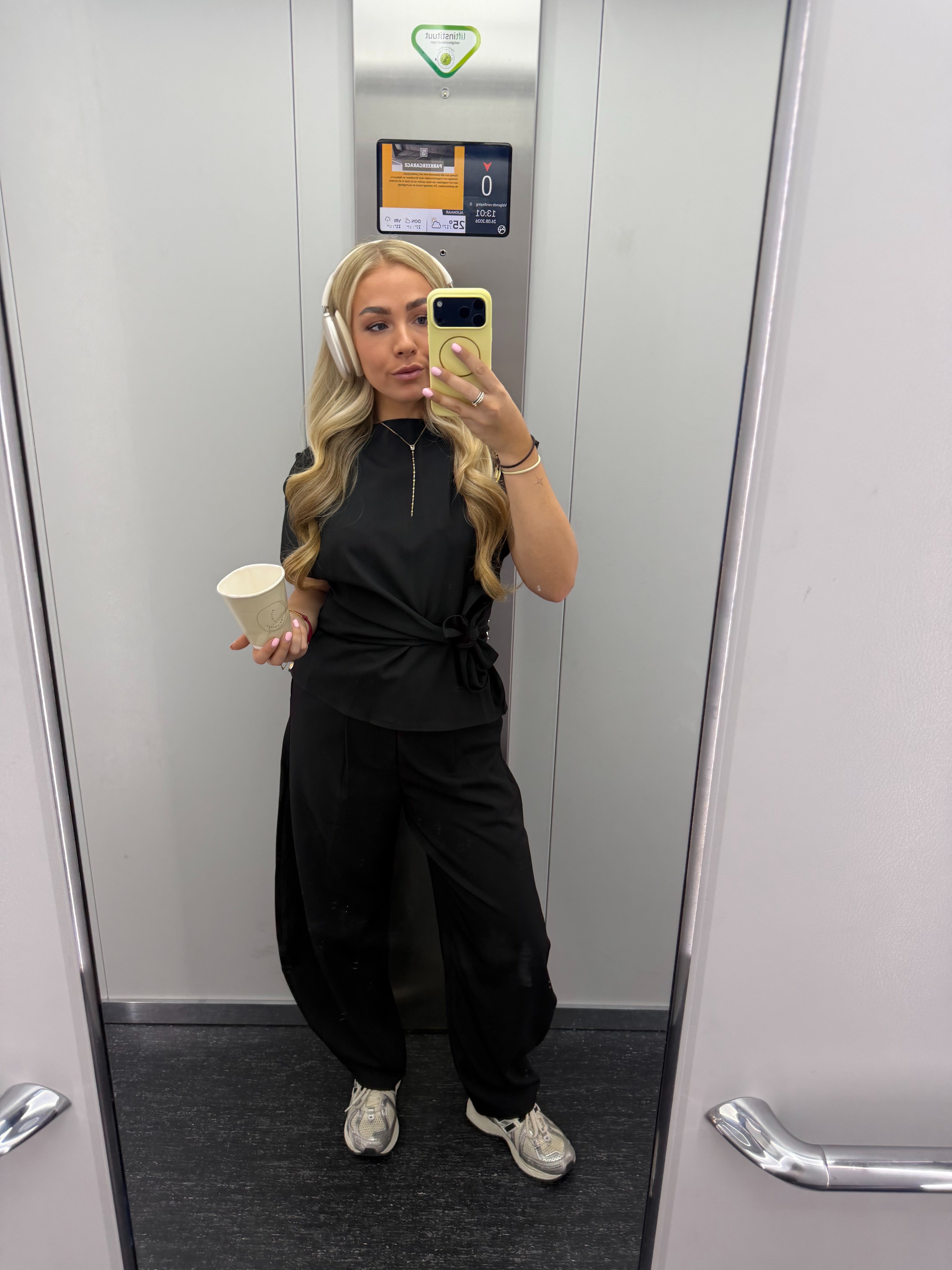 Ambika Barrel Pantalon Zwart