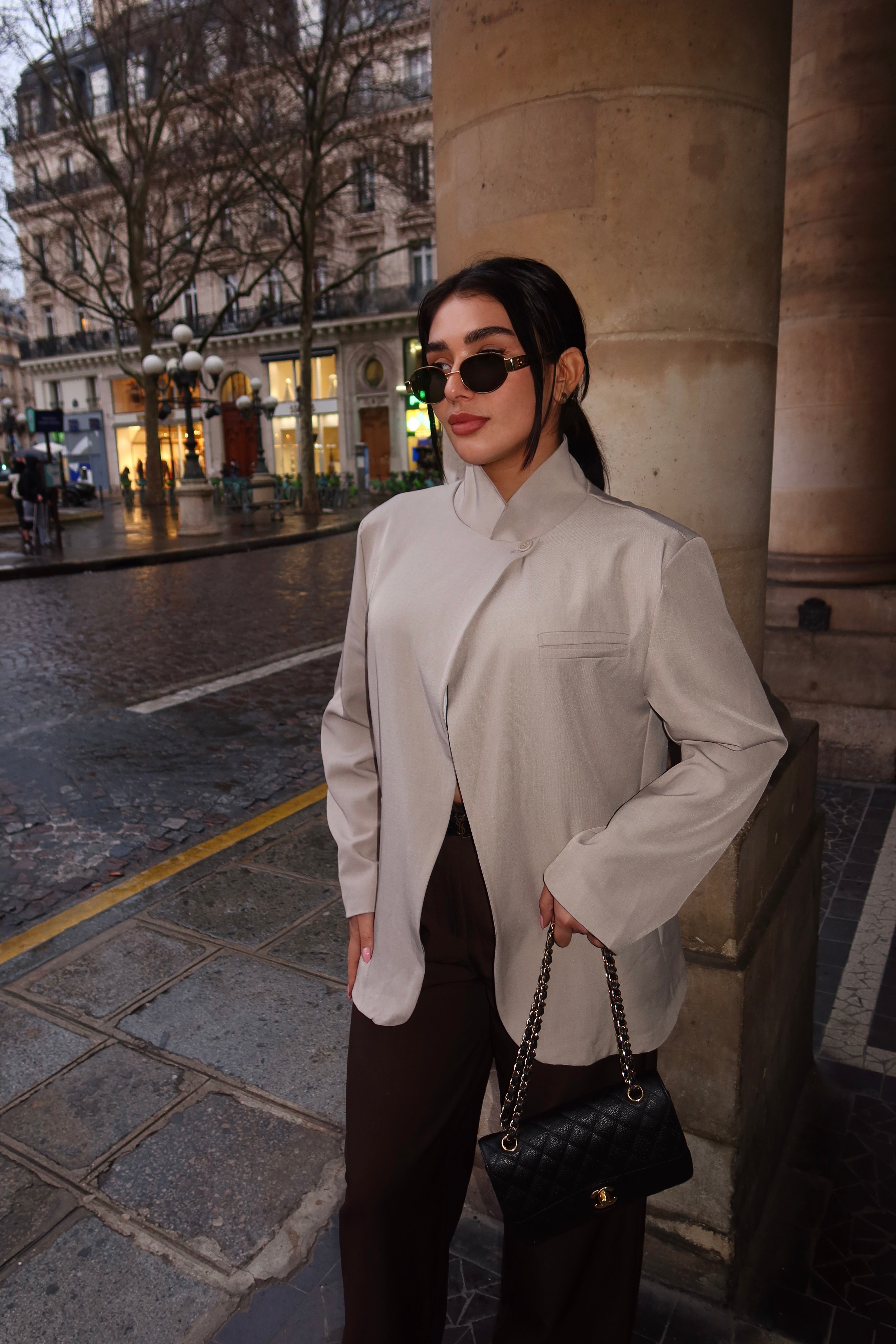 Beige Blazer met Overslag Kraag | Mila