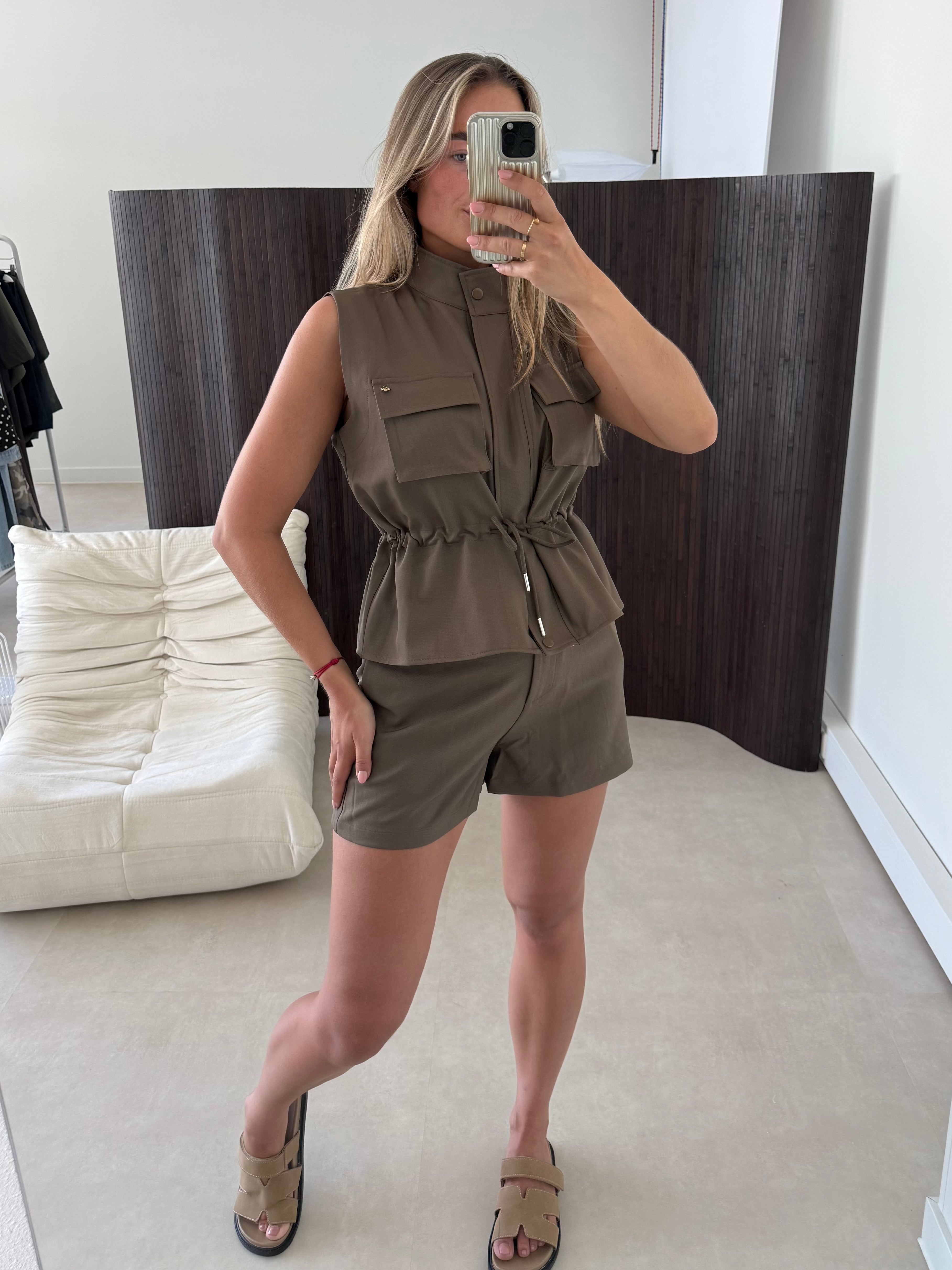 Ambika Gilet Cargo Zakken Taupe | Amy