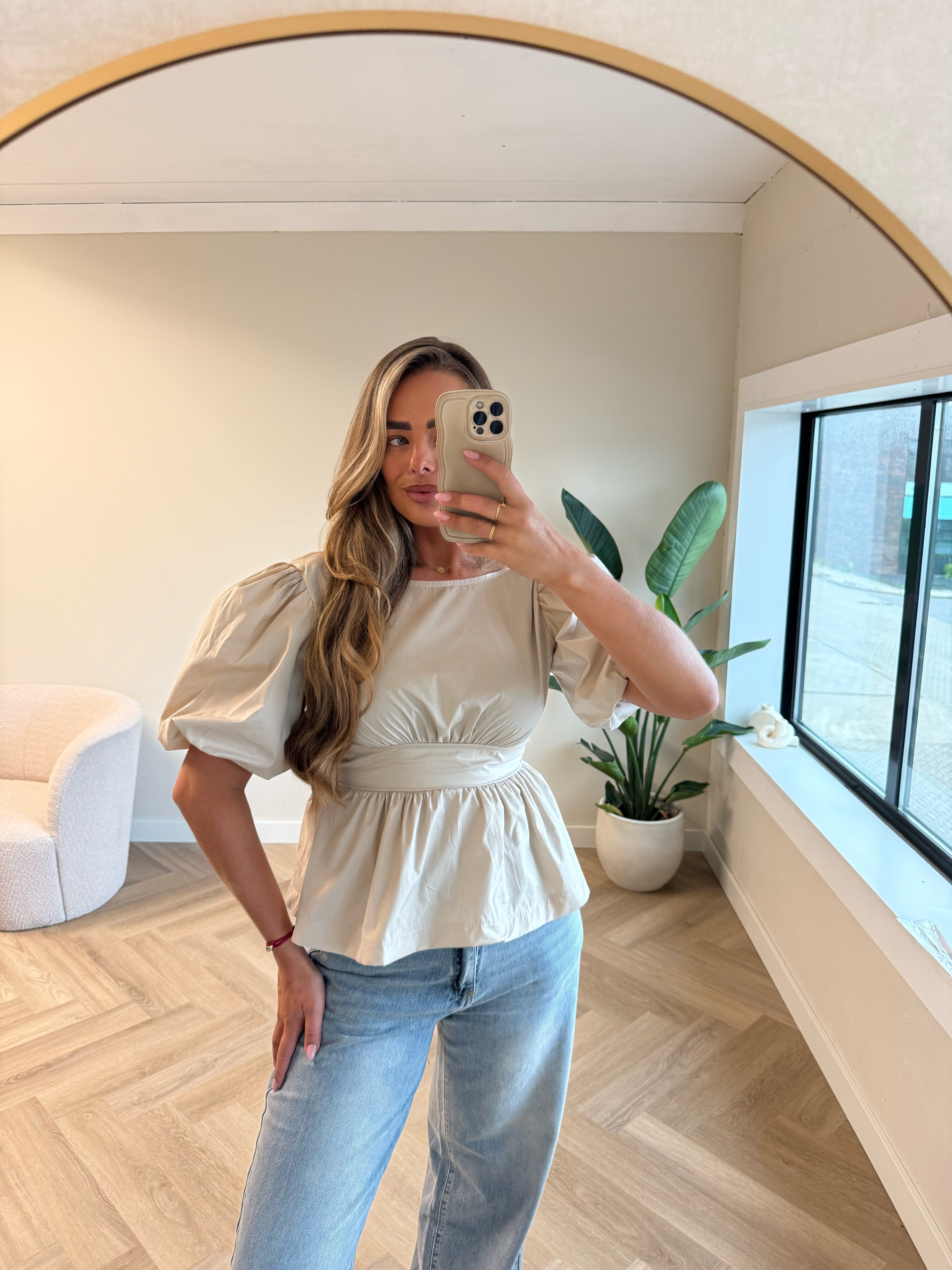 Pofmouw Top Strik Beige | Fleur