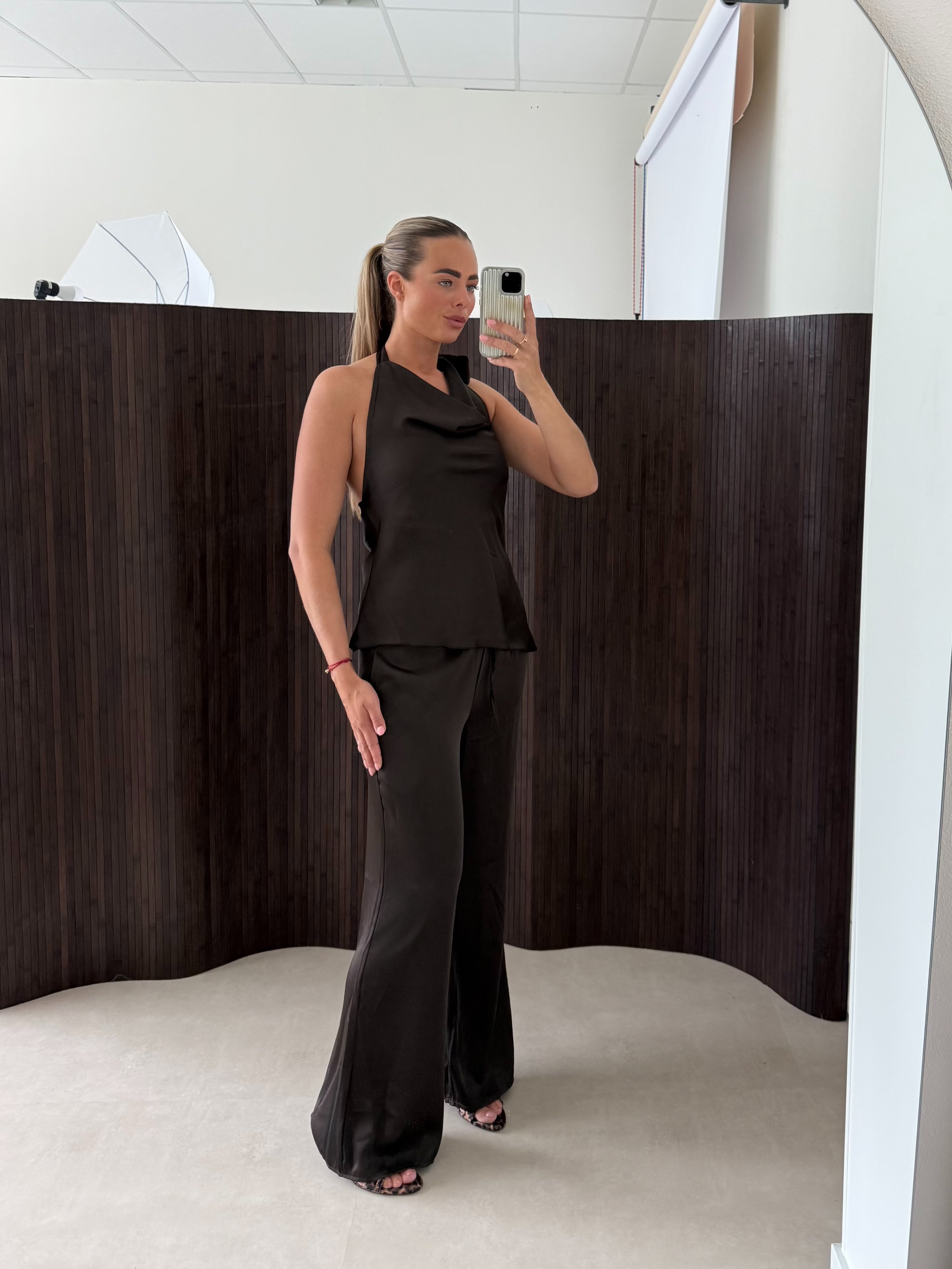 Asymmetric Satin Set Bruin | Ayla