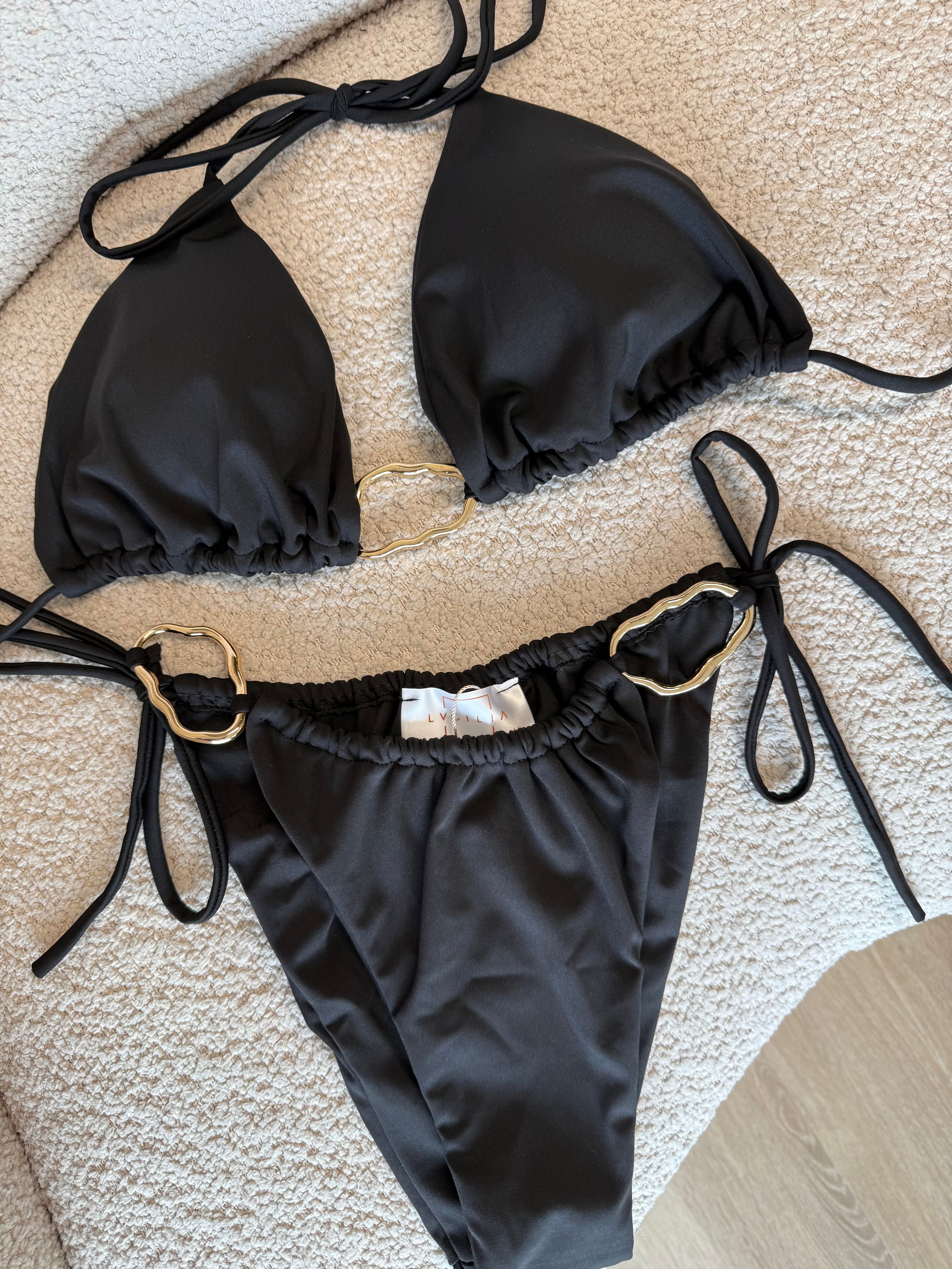 Bikini Met Goudkleurige Ringen Zwart | Rumi