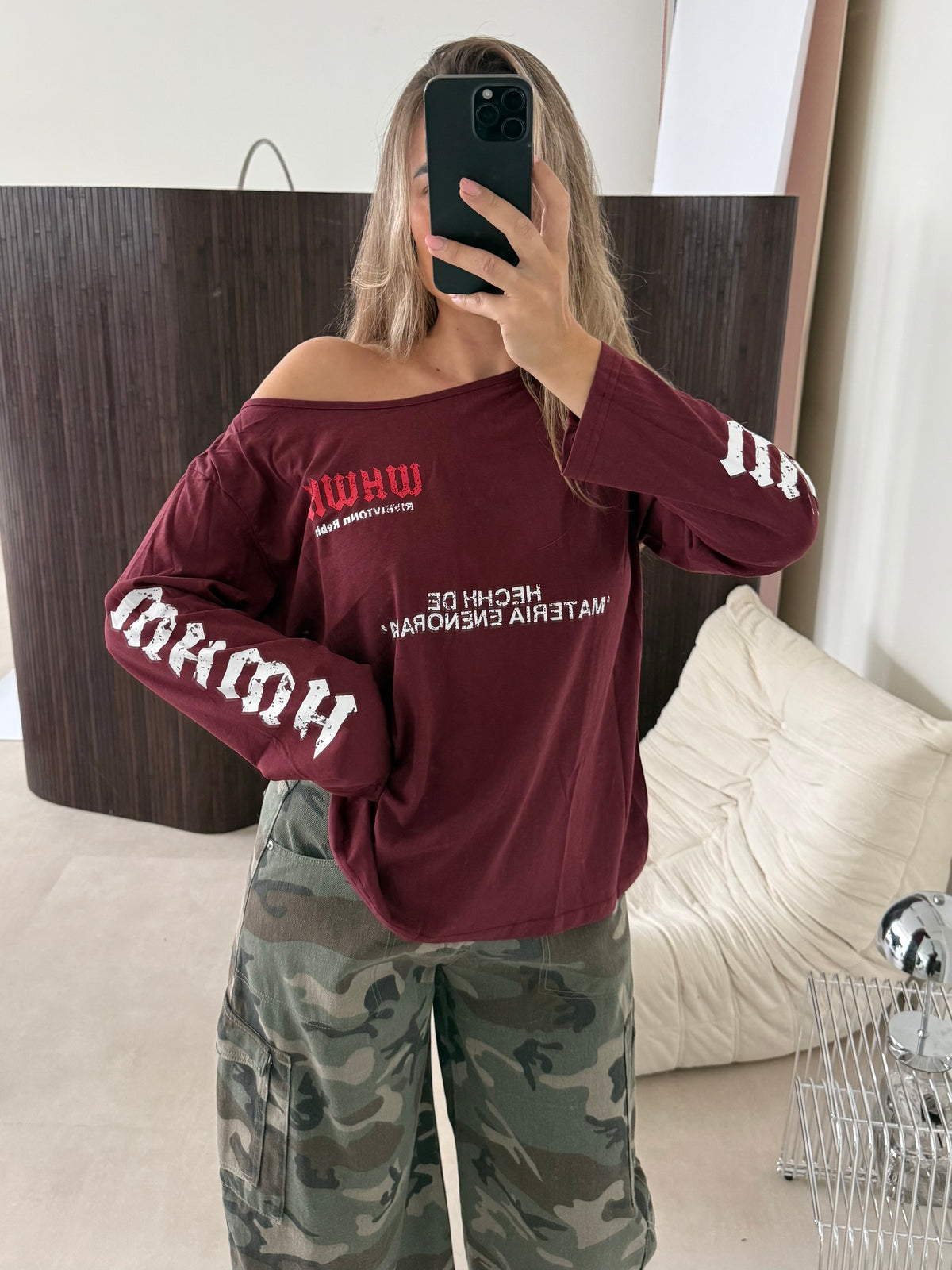 Statement Off Shoulder Tee Burgundy | Semmie