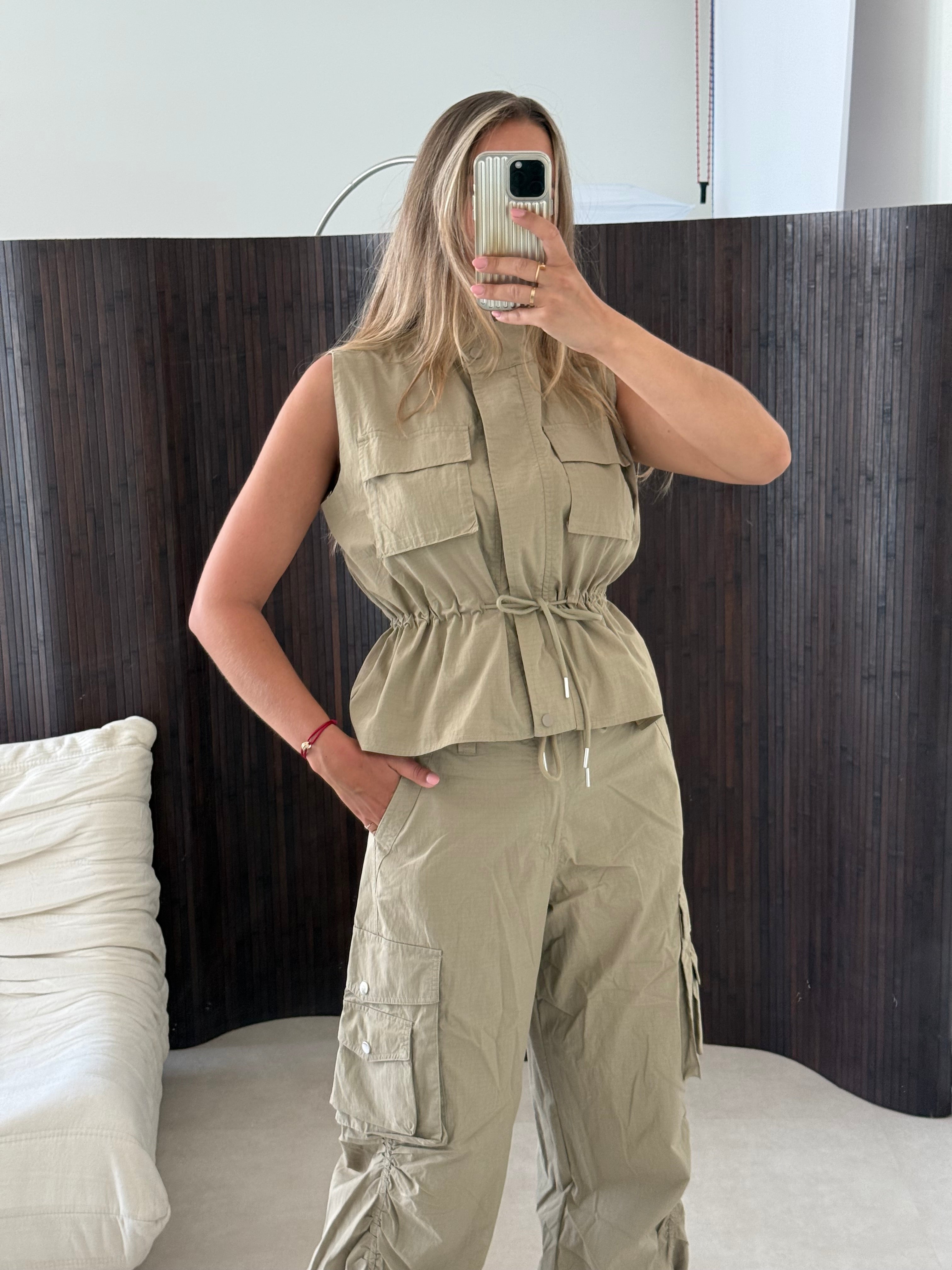 Ambika Parachute Gilet Beige | Alisa