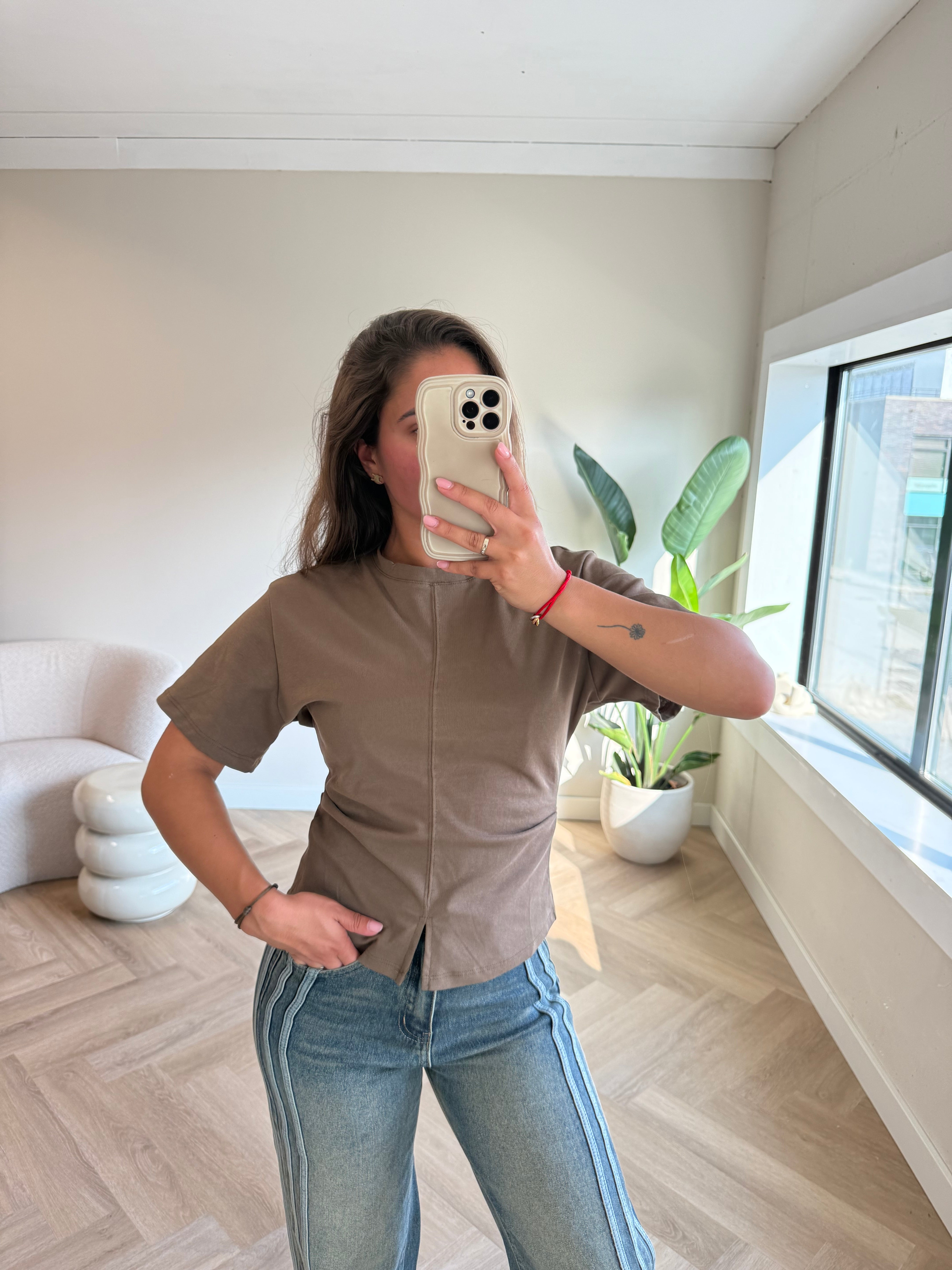 T-shirt Getailleerd Bruin | Semmie