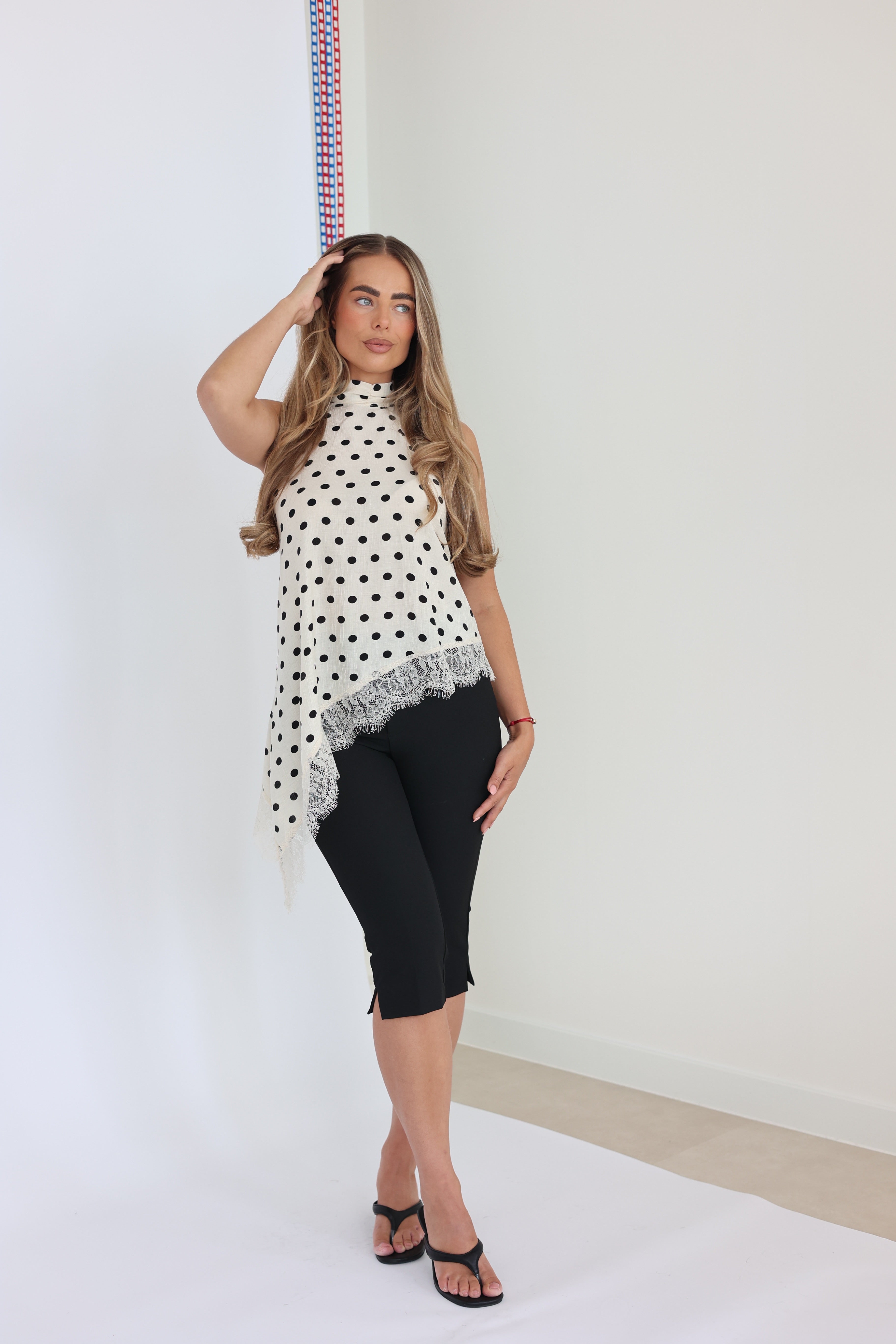 Asymmetrische Polkadot Lace Top Crème