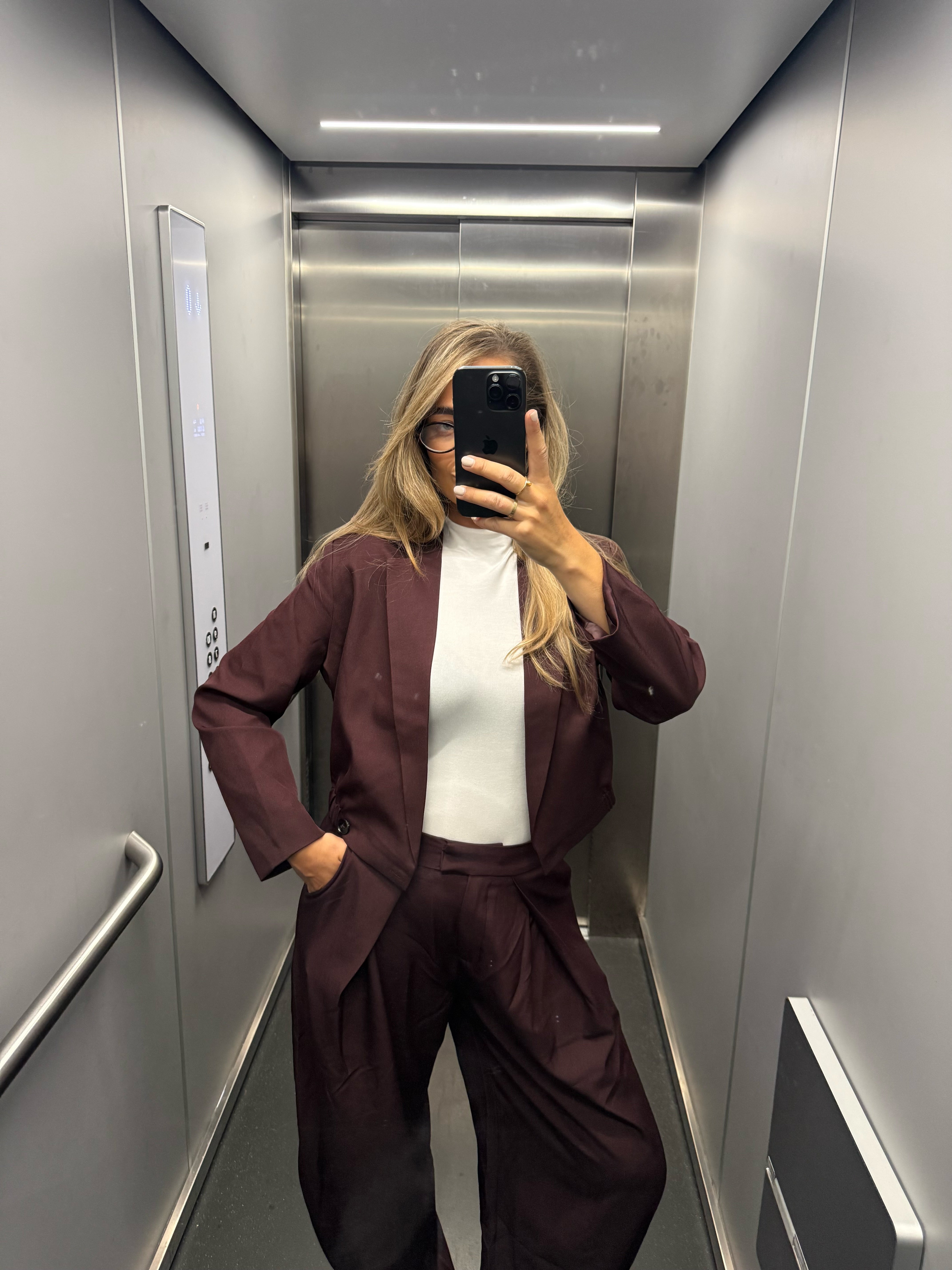 Ambika Bomber Blazer Burgundy | Kate