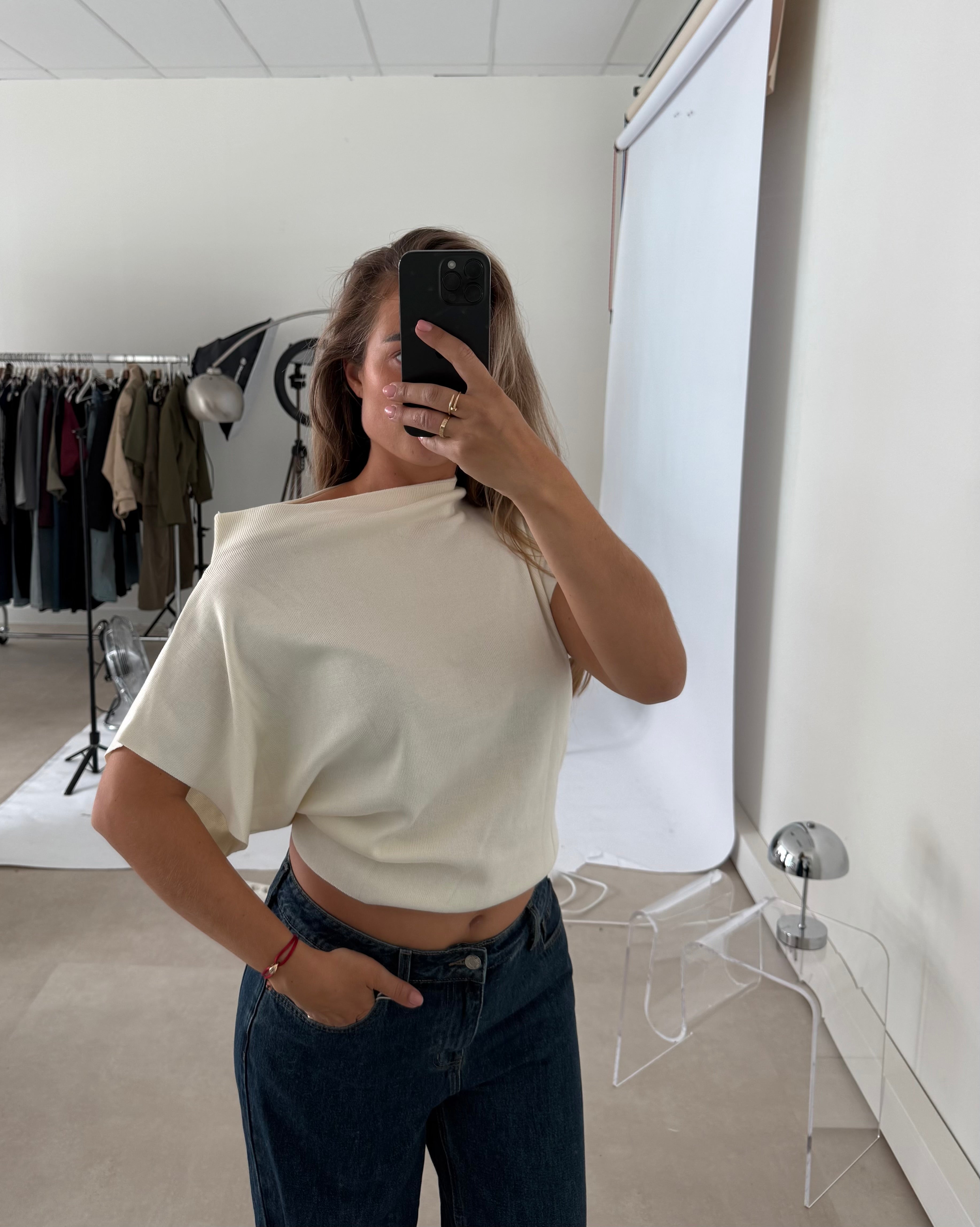 Off Shoulder Tricot Top Crème