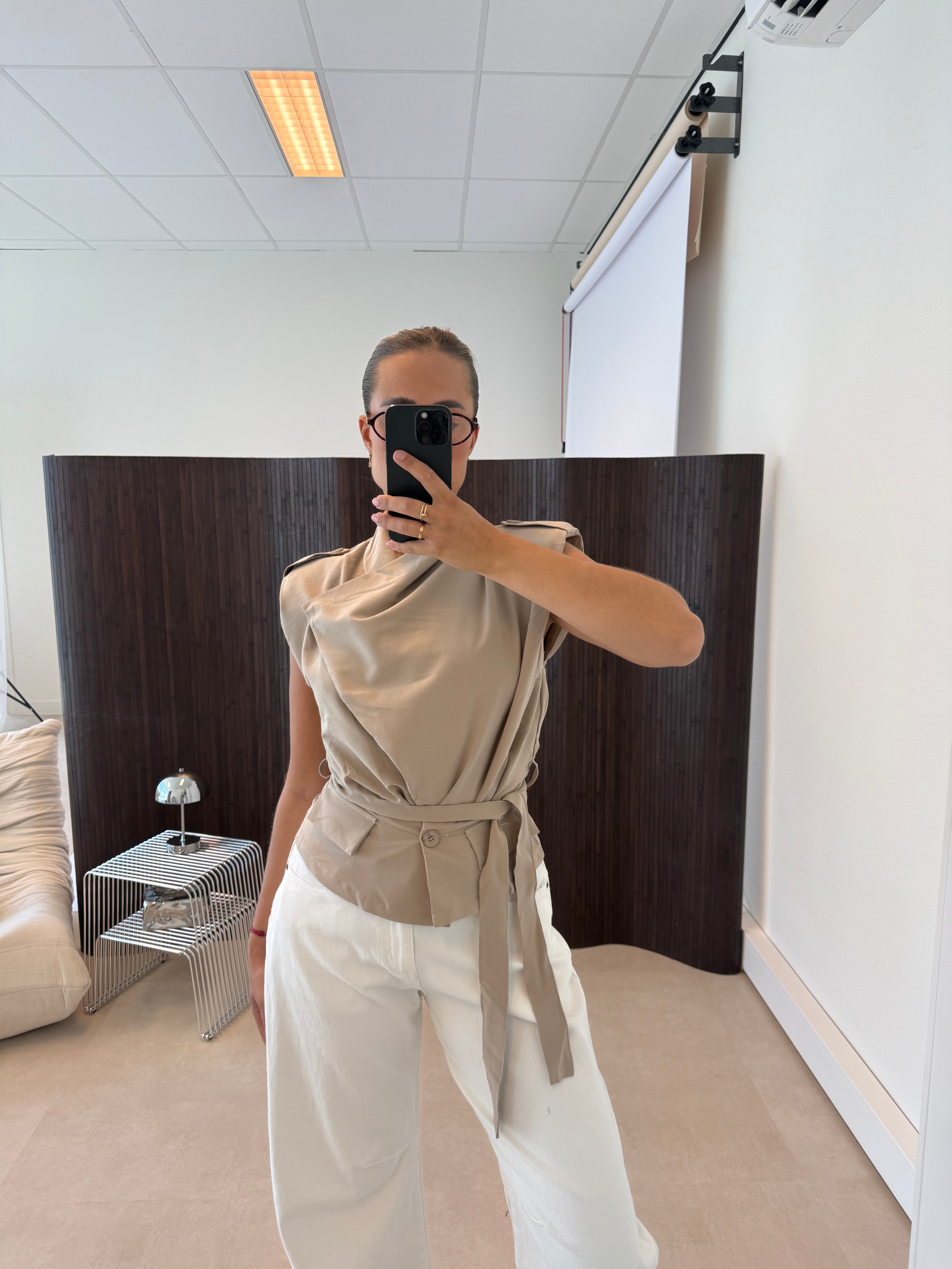 Top met Hoge Hals en Ceintuur Beige | Teddy