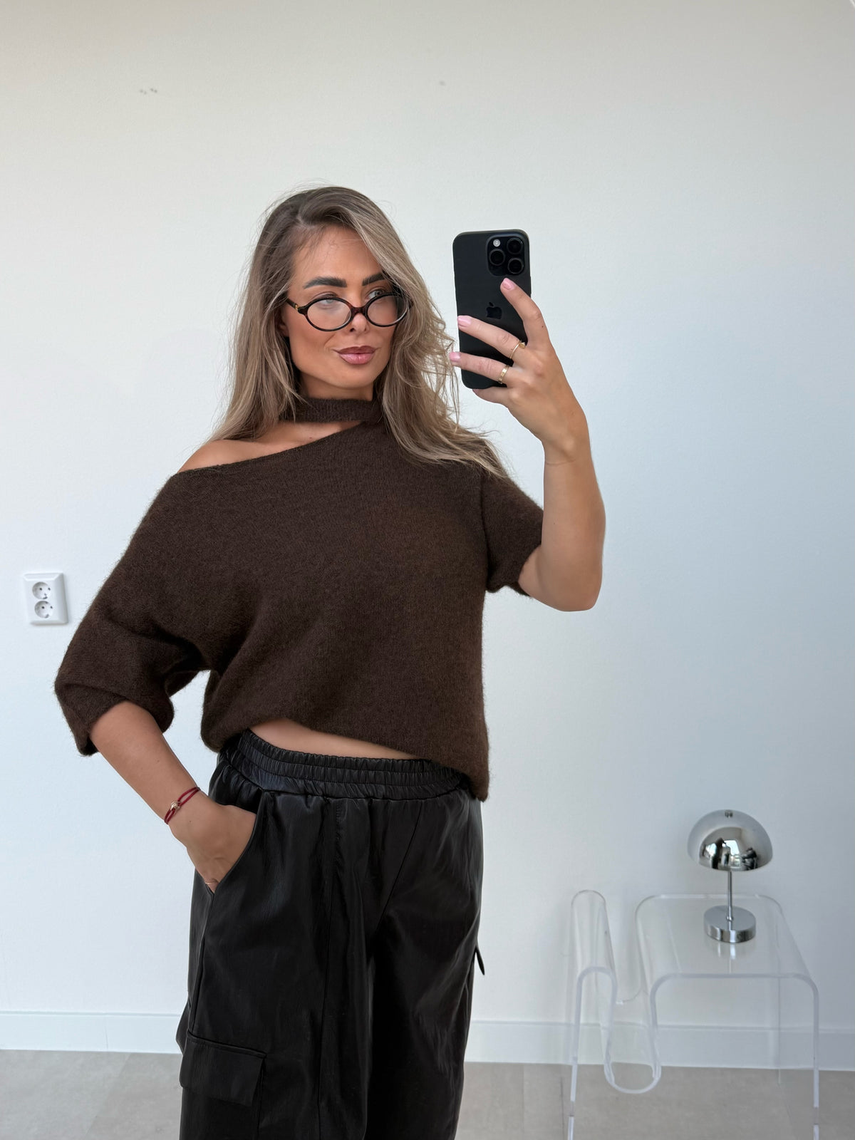 Knit Trui Cut Out | Bruin