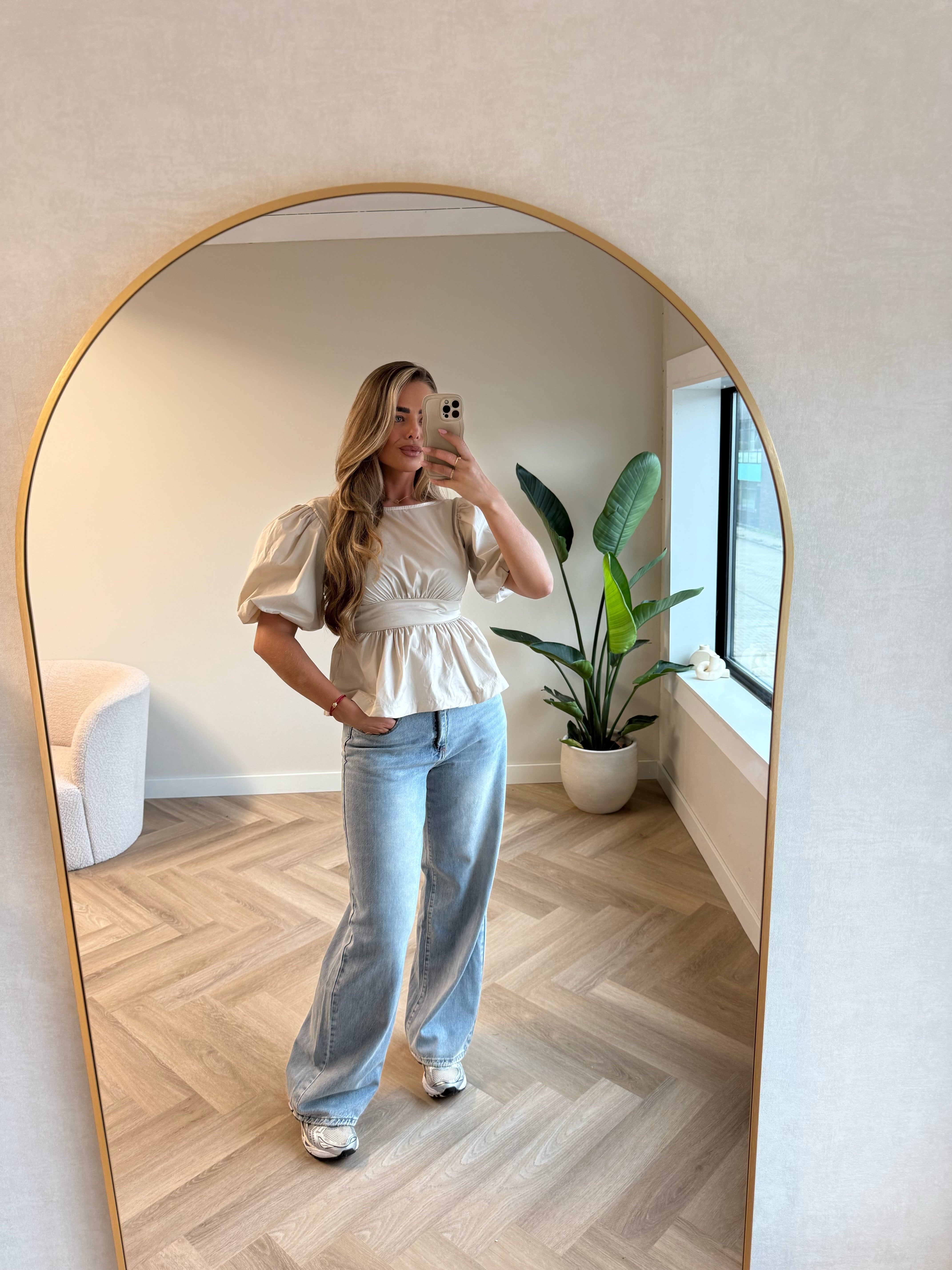 Pofmouw Top Strik Beige | Fleur