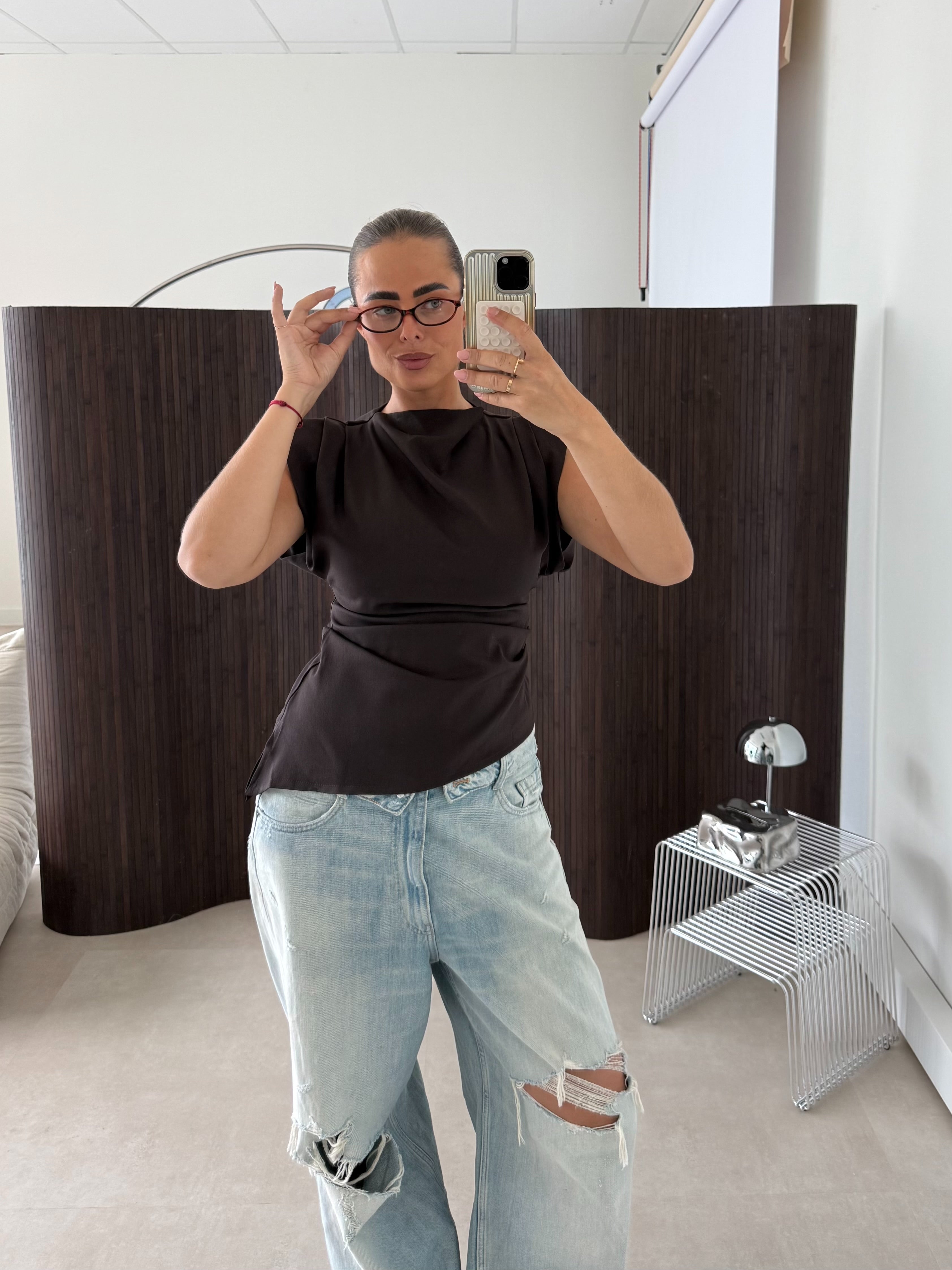 Asymmetrische Shoulder Top Bruin | Amy