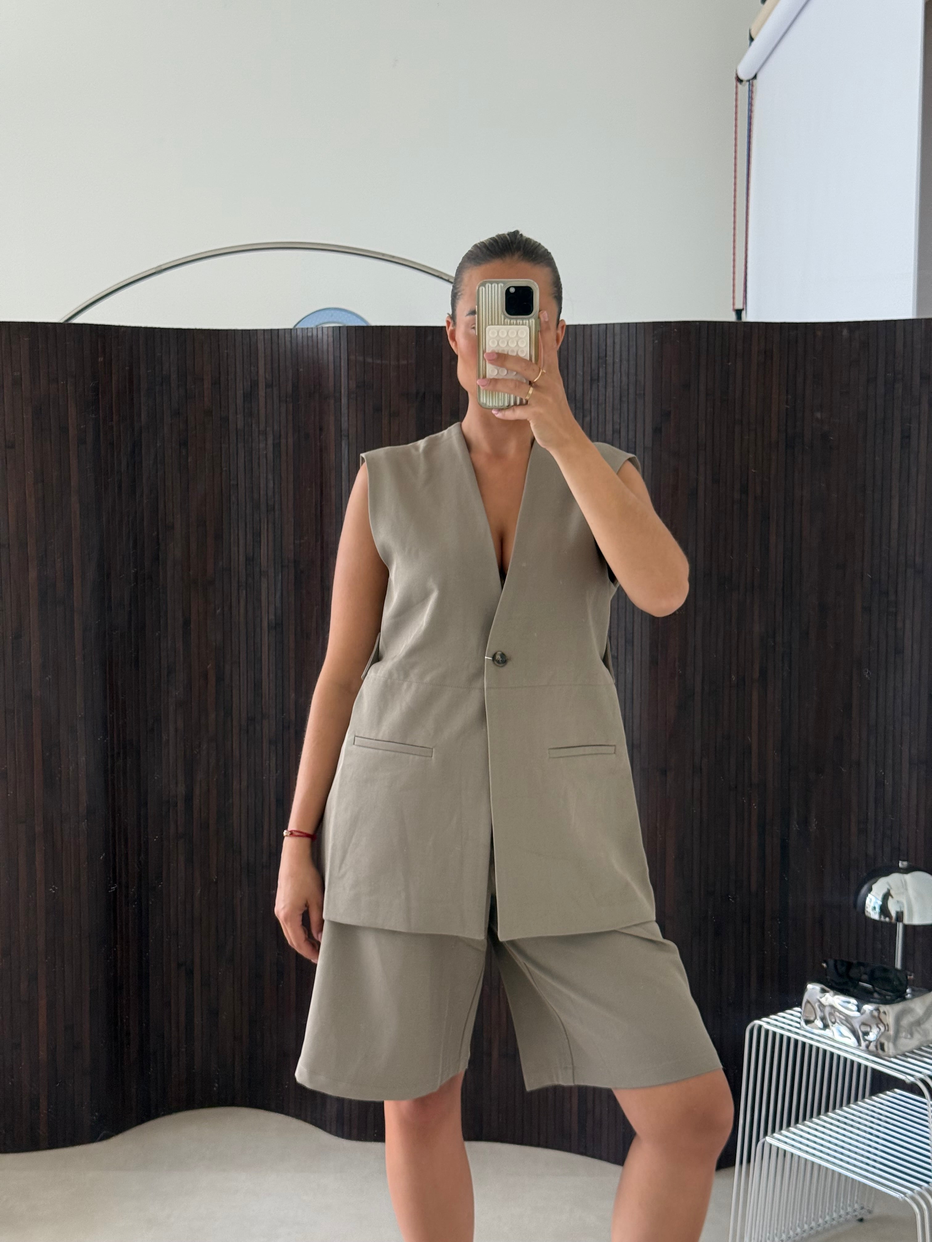 Oversized Gilet Met Band Taupe | Olivia
